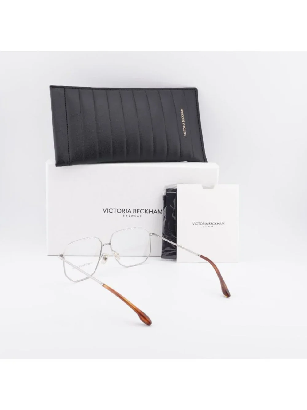 Victoria Beckham model vb2115